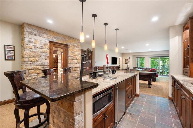 2203 Scoil Court, Waunakee, WI 53597