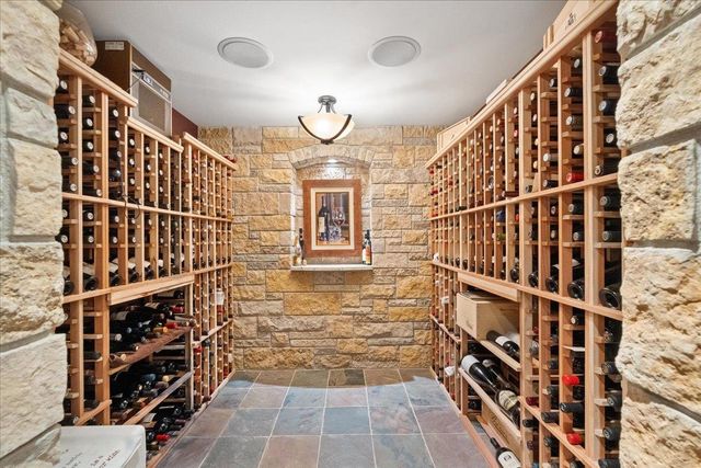 2203 Scoil Court, Waunakee, WI 53597