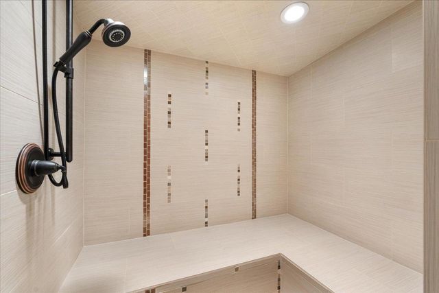 2203 Scoil Court, Waunakee, WI 53597