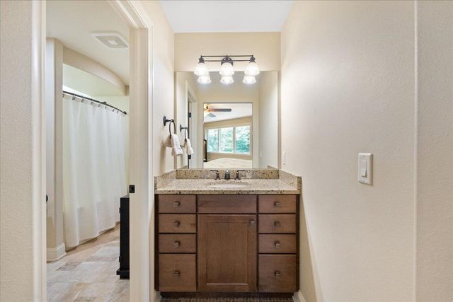 2203 Scoil Court, Waunakee, WI 53597