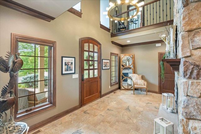 2203 Scoil Court, Waunakee, WI 53597