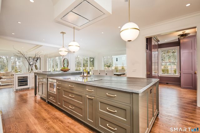 36 Maple Avenue South, Westport, CT 06880