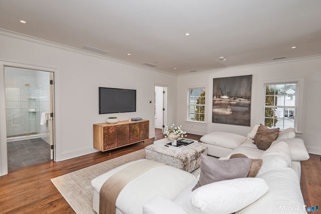 36 Maple Avenue South, Westport, CT 06880