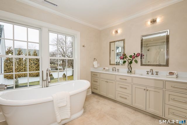 36 Maple Avenue South, Westport, CT 06880