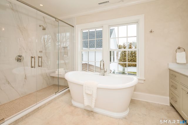 36 Maple Avenue South, Westport, CT 06880