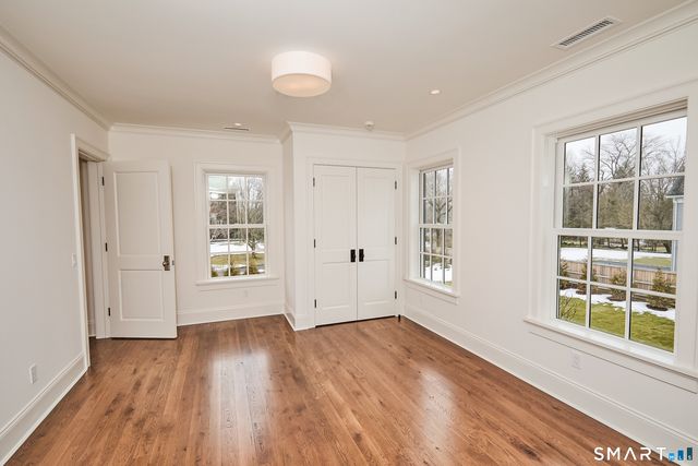 36 Maple Avenue South, Westport, CT 06880