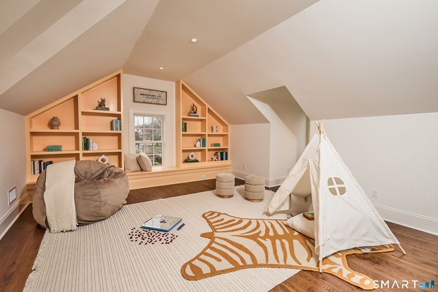 36 Maple Avenue South, Westport, CT 06880