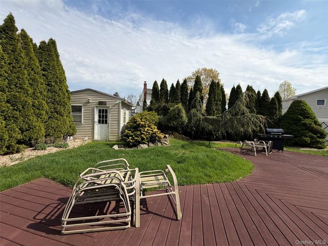 217 Audwin Drive, Islip Terrace, NY 11752