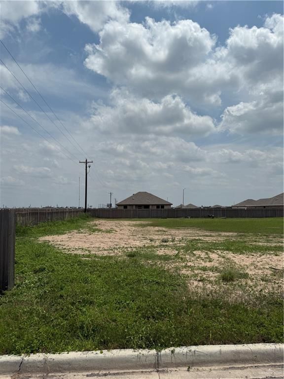 2501 Dartmouth Street, Weslaco, TX 78596