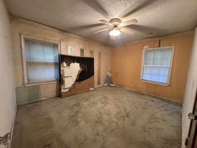 4029 W 99th Street, Oak Lawn, IL 60453