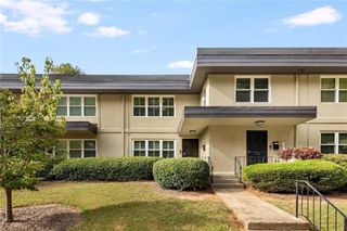 323 Lakemoore NE Drive F, Atlanta, GA 30342