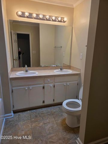 2136 Flagstone Court I 3, Greenville, NC 27834