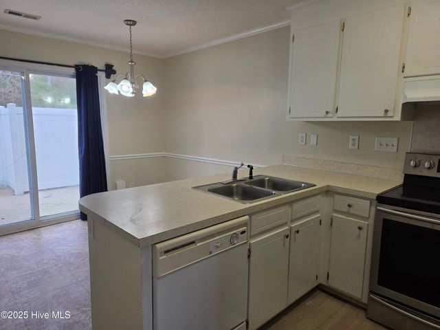 2136 Flagstone Court I 3, Greenville, NC 27834