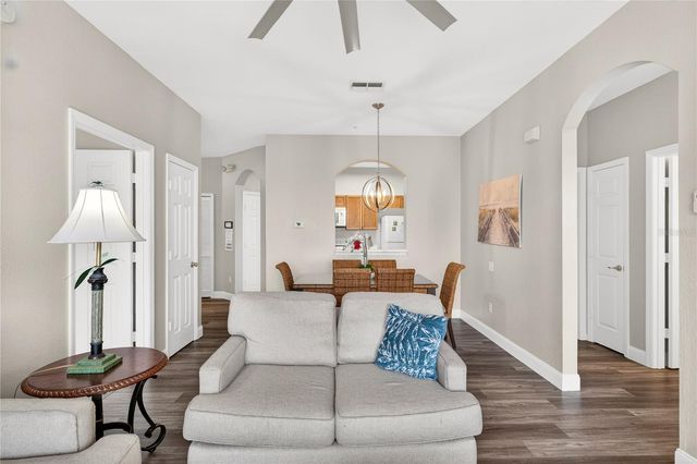 8105 COCONUT PALM WAY 203, Kissimmee, FL 34747