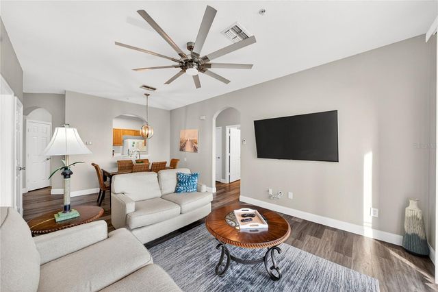 8105 COCONUT PALM WAY 203, Kissimmee, FL 34747