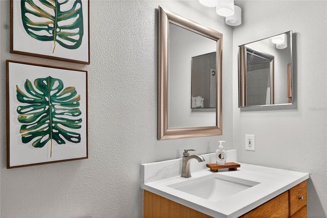 8105 COCONUT PALM WAY 203, Kissimmee, FL 34747