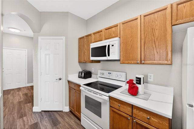 8105 COCONUT PALM WAY 203, Kissimmee, FL 34747