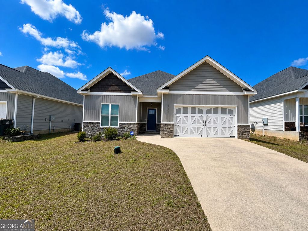 111 Cascades Court, Bonaire, GA 31005