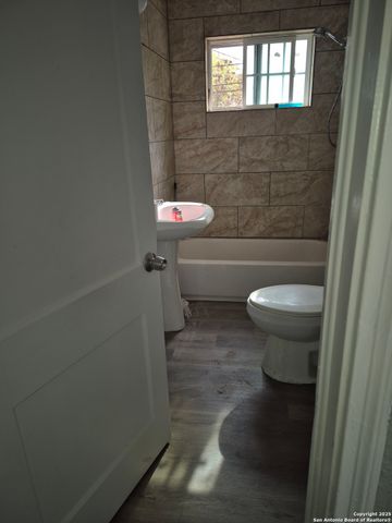 1614 Hermine, San Antonio, TX 78201