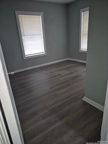 1614 Hermine, San Antonio, TX 78201