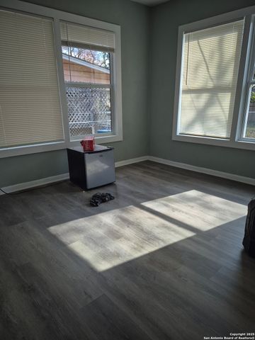 1614 Hermine, San Antonio, TX 78201