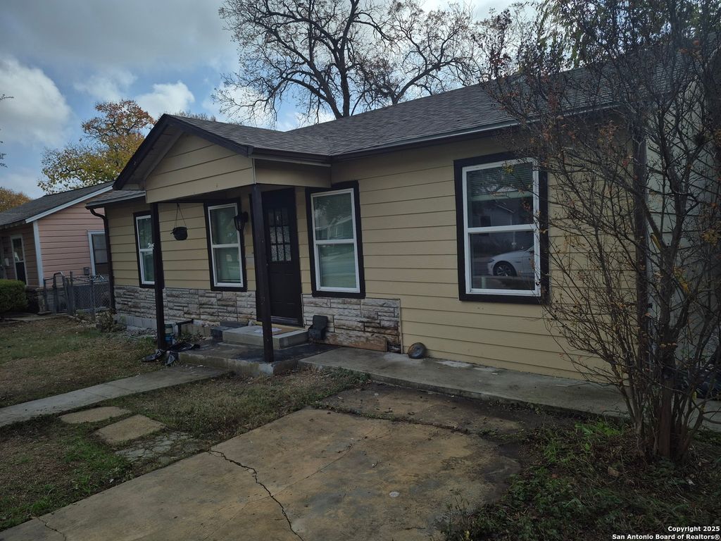 1614 Hermine, San Antonio, TX 78201