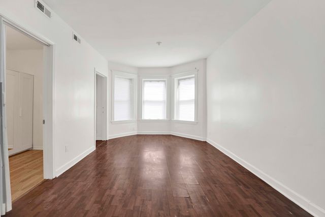 3738 S HERMITAGE Avenue, Chicago, IL 60609