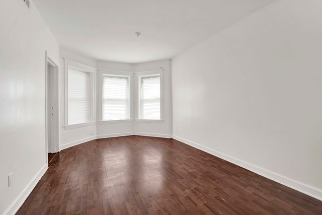 3738 S HERMITAGE Avenue, Chicago, IL 60609