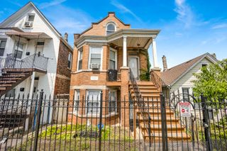 3738 S HERMITAGE Avenue, Chicago, IL 60609