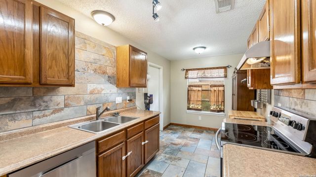 9250 Ridge Breeze, San Antonio, TX 78250