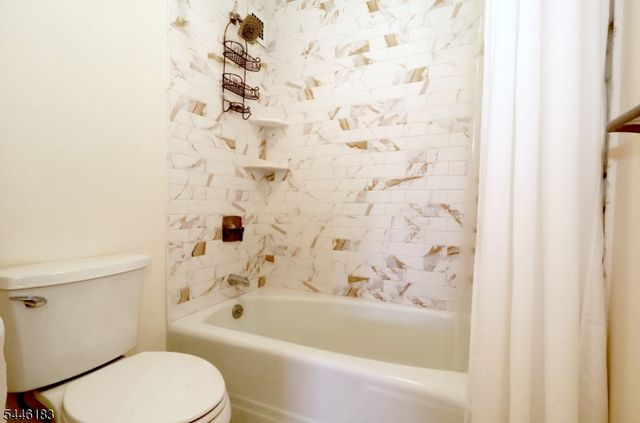 2 Claridge Dr. 1BW, Verona Twp., NJ 07044