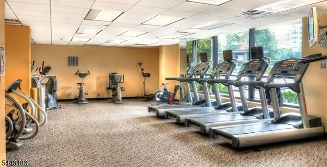 2 Claridge Dr. 1BW, Verona Twp., NJ 07044