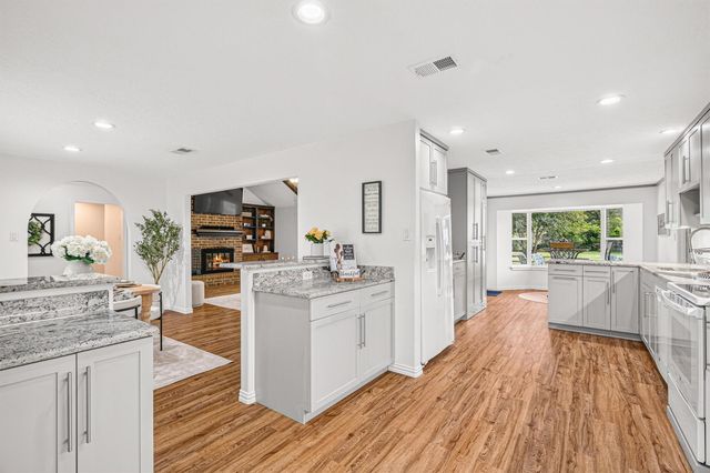16008 Lutheran School Road, Tomball, TX 77377