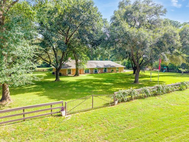 16008 Lutheran School Road, Tomball, TX 77377
