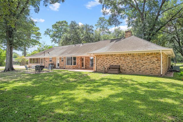 16008 Lutheran School Road, Tomball, TX 77377