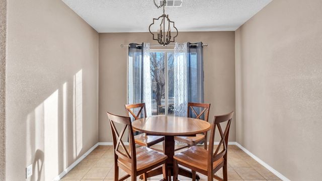 6919 Tree Line Avenue NW, Albuquerque, NM 87114