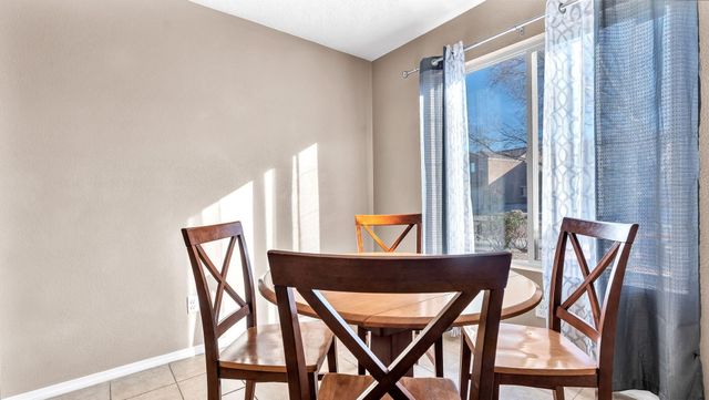 6919 Tree Line Avenue NW, Albuquerque, NM 87114