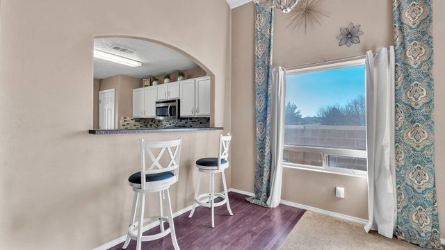 6919 Tree Line Avenue NW, Albuquerque, NM 87114