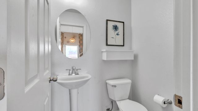 6919 Tree Line Avenue NW, Albuquerque, NM 87114