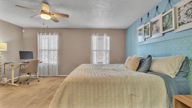 6919 Tree Line Avenue NW, Albuquerque, NM 87114