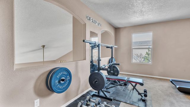 6919 Tree Line Avenue NW, Albuquerque, NM 87114