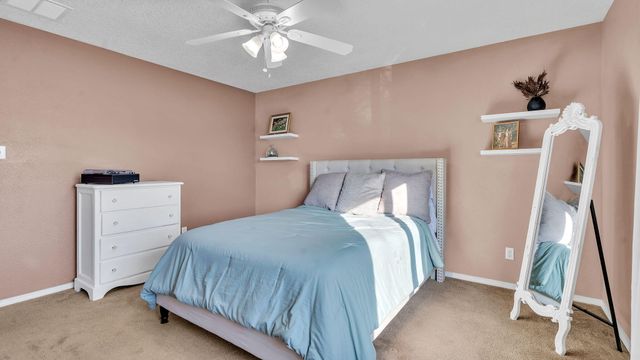 6919 Tree Line Avenue NW, Albuquerque, NM 87114