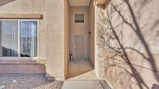 6919 Tree Line Avenue NW, Albuquerque, NM 87114