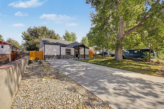 1926 Xenia Street, Denver, CO 80220