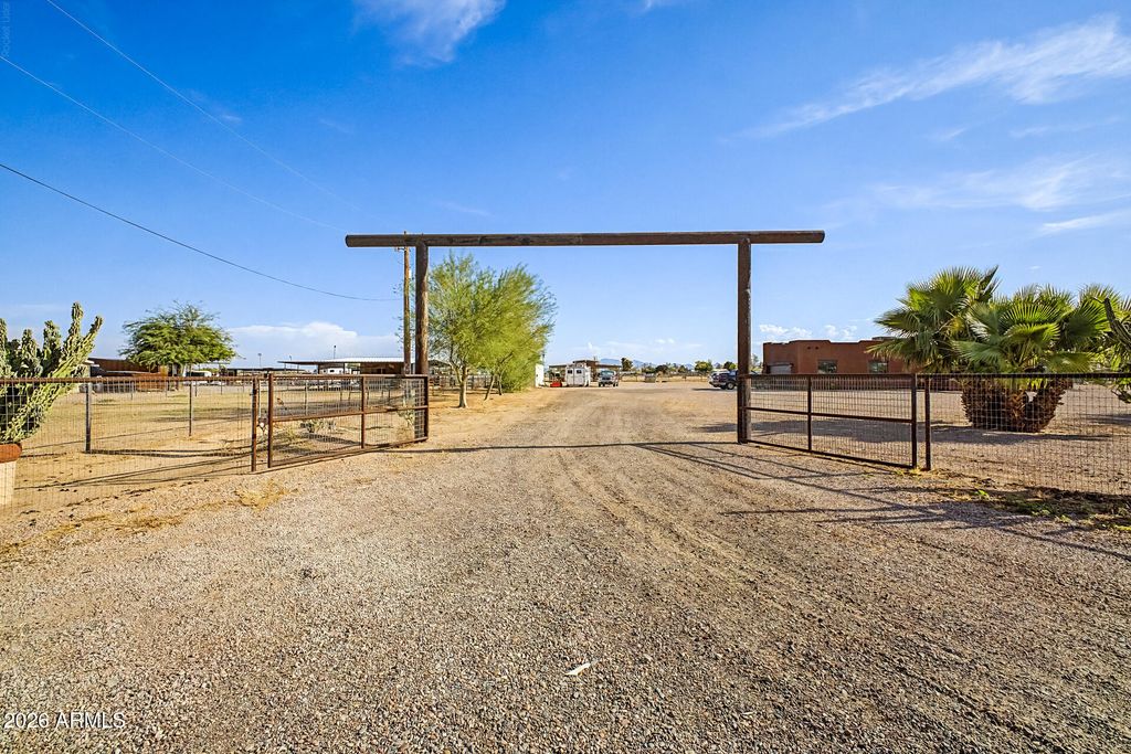 50087 W JULIE Lane, Maricopa, AZ 85139 — photo 2