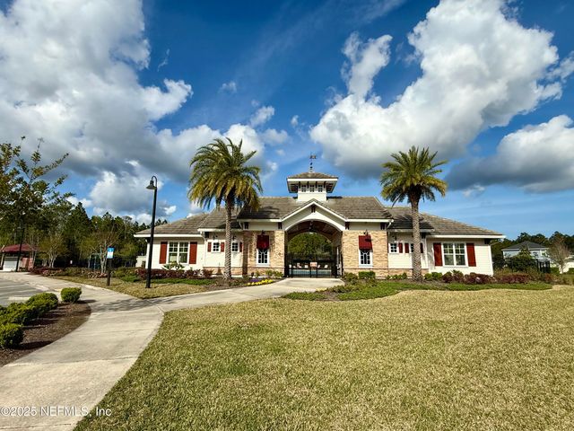 13624 BROOKWATER Drive, Jacksonville, FL 32256