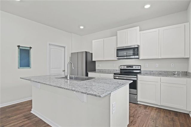 312 Deer Run Drive, Dallas, GA 30132