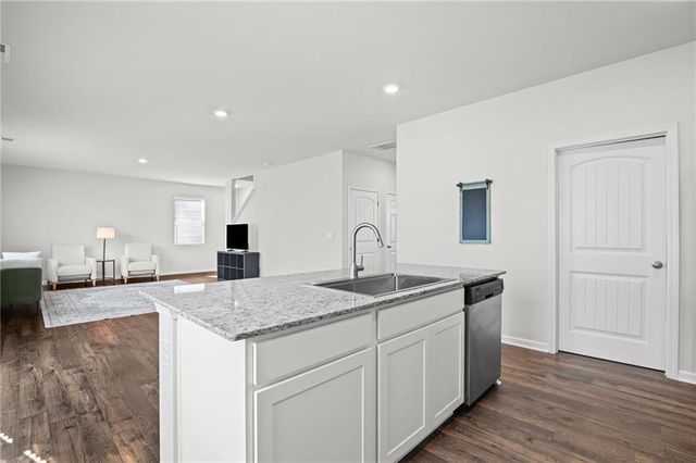 312 Deer Run Drive, Dallas, GA 30132