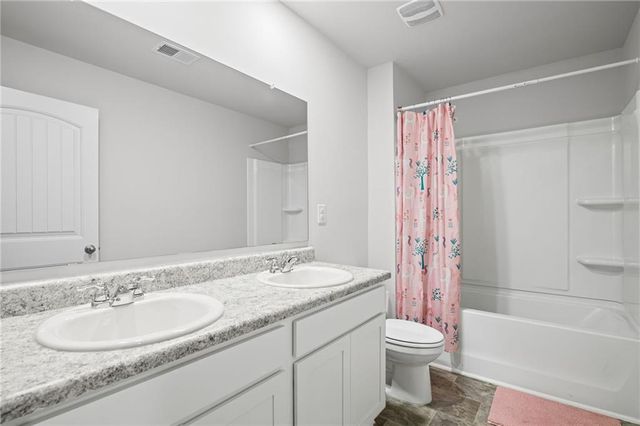 312 Deer Run Drive, Dallas, GA 30132