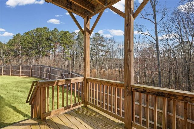 312 Deer Run Drive, Dallas, GA 30132